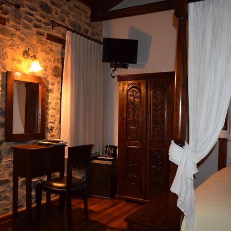 Eos - Authentic Experience Otel Skíti Dış mekan fotoğraf